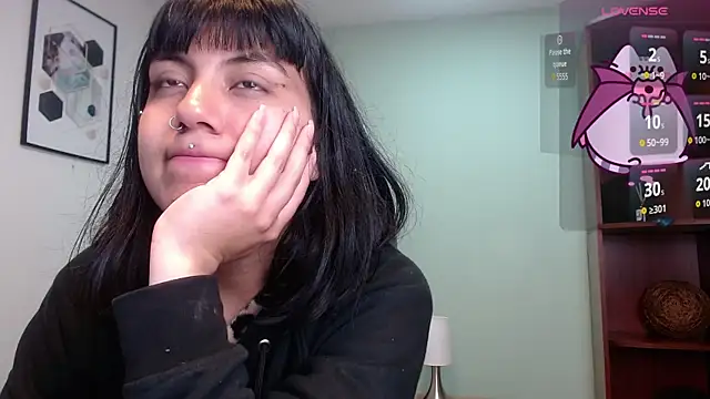 Snapshot of amy_adams1 chatting on November 14, 4:55 am amy adams1 online show from November 14, 4:55 am