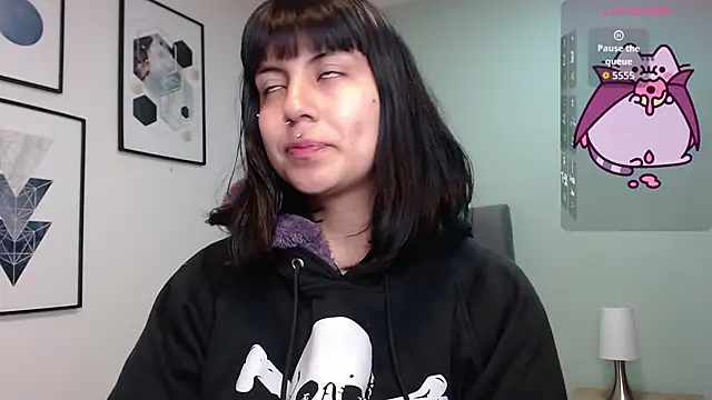 Snapshot of amy_adams1 chatting on November 24, 4:01 am amy adams1 online show from November 24, 4:01 am