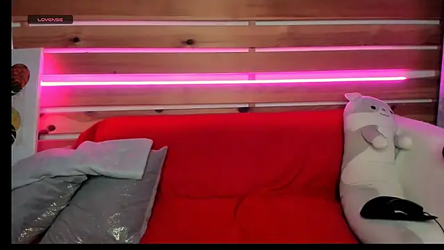 Snapshot of Nora_Adamss chatting on October 15, 7:19 am Nora Adamss online show from October 15, 7:19 am