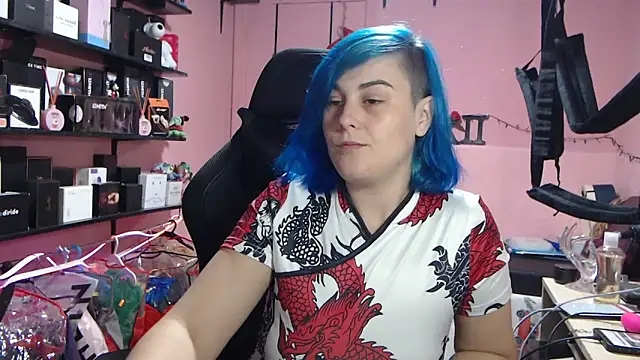 sukii93 online show from May 18, 8:03 pm