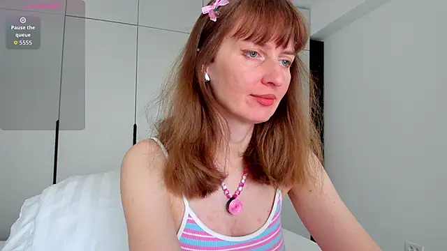 YourSexyNeighbour online show from March 27, 6:41 am