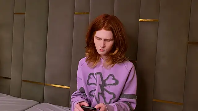 ZaynGraham online show from April 7, 8:53 pm