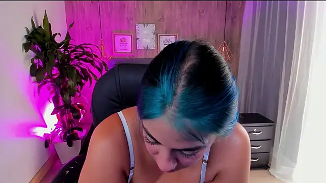 Snapshot of Xisu_ chatting on December 12, 12:55 pm Xisu online show from December 12, 12:55 pm