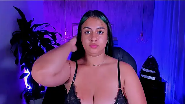 Snapshot of Xisu_ chatting on February 6, 10:04 am Xisu online show from February 6, 10:04 am