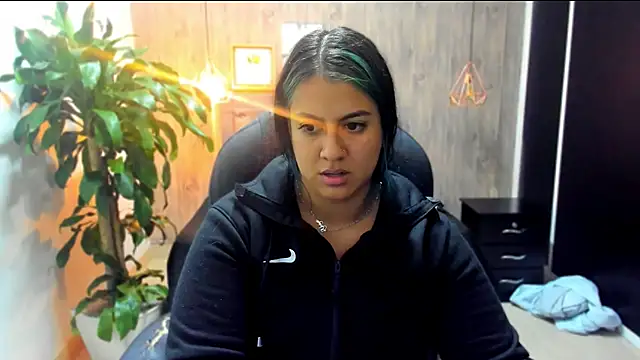 Snapshot of Xisu_ chatting on February 19, 3:50 am Xisu online show from February 19, 3:50 am