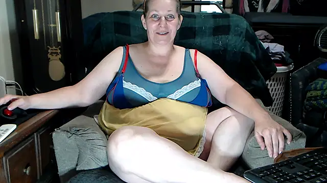 ladyscarlotta online show from July 27, 5:20 pm