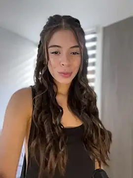 AmmyCollinsW online show from December 18, 7:30 pm