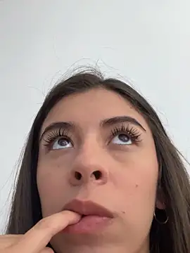 AmmyCollinsW online show from February 5, 6:04 pm