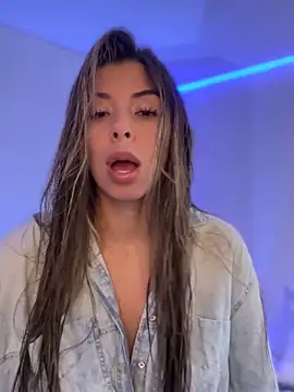 AmmyCollinsW online show from September 16, 8:32 pm