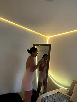 AmmyCollinsW online show from September 30, 9:20 pm