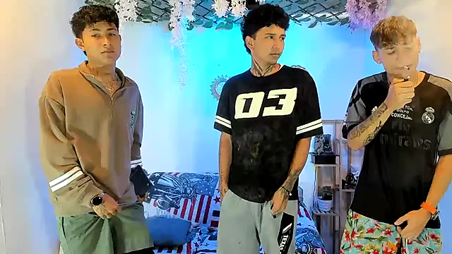 Fresahot2005 online show from November 9, 2:26 pm