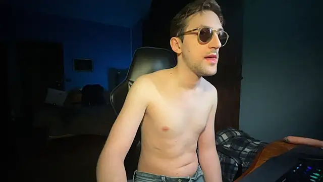 Stefisexy91 online show from February 6, 11:15 pm