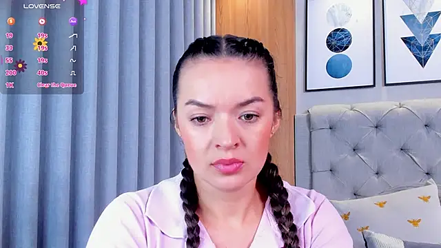 Snapshot of lennabell chatting on September 23, 3:59 pm lennabell online show from September 23, 3:59 pm