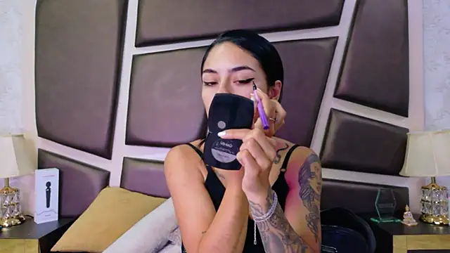 NicoleEsposito online show from July 27, 12:45 pm