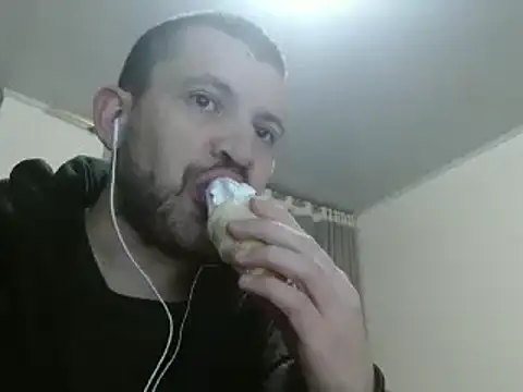 camiloking1720 online show from January 20, 12:36 am