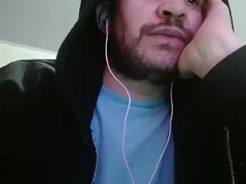 camiloking1720 online show from February 9, 4:40 pm