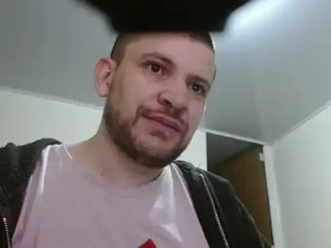 camiloking1720 online show from February 15, 8:22 pm