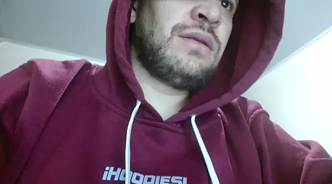 camiloking1720 online show from March 13, 11:05 pm