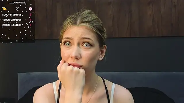 Rainaslater online show from March 1, 11:26 pm