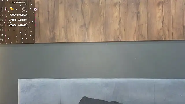 Rainaslater online show from March 2, 11:09 pm