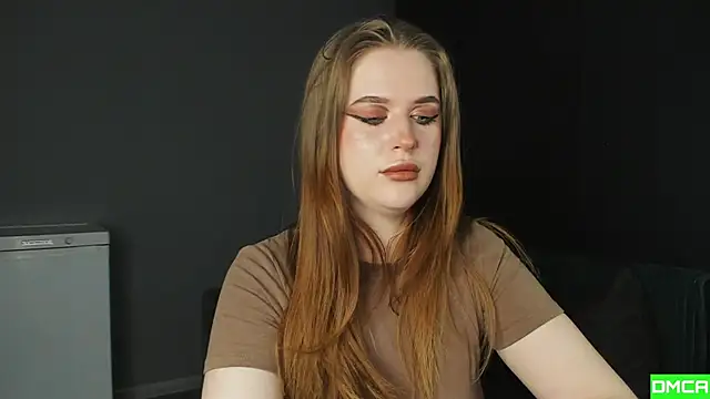 Pinku kitsune online show from December 18, 1:11 am