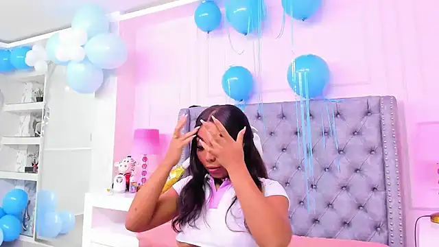 Snapshot of HaileeRoberts chatting on October 3, 12:46 pm HaileeRoberts online show from October 3, 12:46 pm