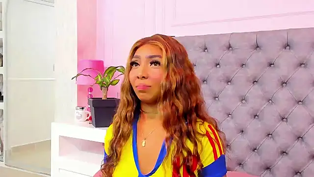 Snapshot of HaileeRoberts chatting on March 4, 12:22 pm HaileeRoberts online show from March 4, 12:22 pm