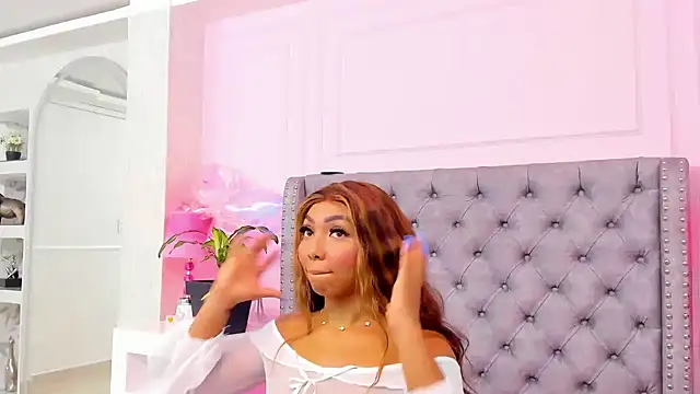 Snapshot of HaileeRoberts chatting on March 14, 12:32 pm HaileeRoberts online show from March 14, 12:32 pm