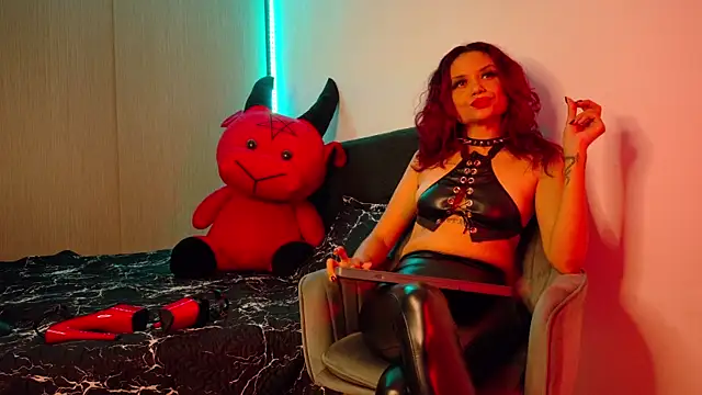 BambiiQueen online show from September 26, 3:27 pm