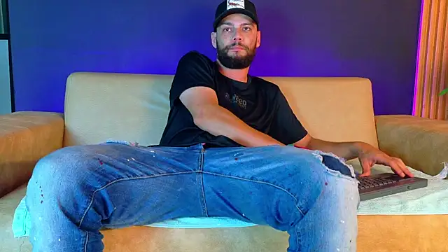 antony bigdick  online show from June 13, 7:23 pm
