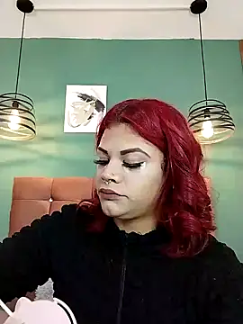 Snapshot of IamAlana_ chatting on February 7, 1:25 am IamAlana online show from February 7, 1:25 am