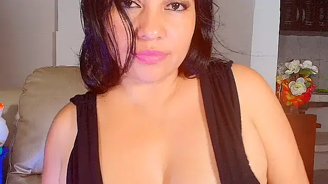 Snapshot of Natasha_Montero_ chatting on January 25, 5:51 pm Natasha Montero  online show from January 25, 5:51 pm