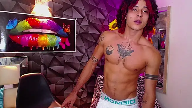 Snapshot of Demitryo chatting on January 15, 5:50 am Demitryo online show from January 15, 5:50 am