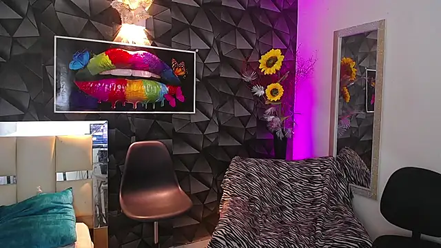 Snapshot of Demitryo chatting on January 25, 6:55 am Demitryo online show from January 25, 6:55 am