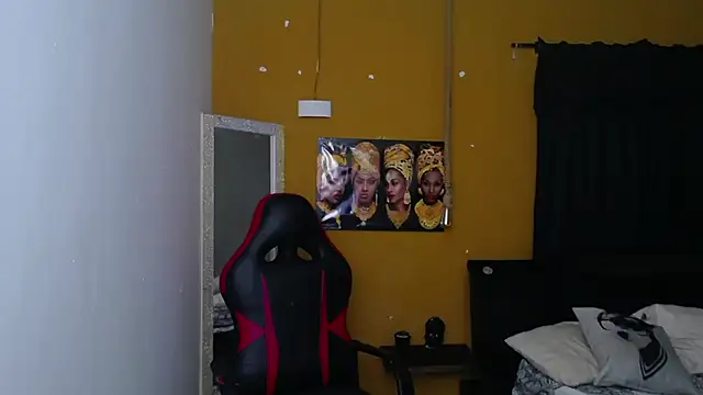 Snapshot of Demitryo chatting on February 6, 6:29 am Demitryo online show from February 6, 6:29 am