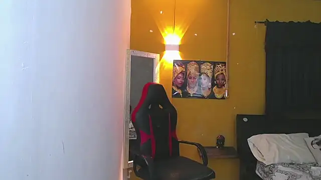 Snapshot of Demitryo chatting on February 13, 6:52 am Demitryo online show from February 13, 6:52 am