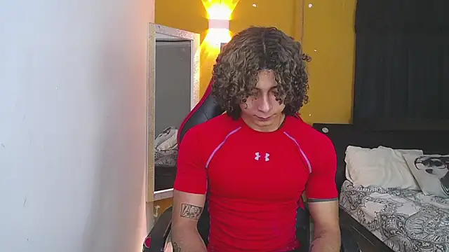 Snapshot of Demitryo chatting on February 14, 2:50 am Demitryo online show from February 14, 2:50 am