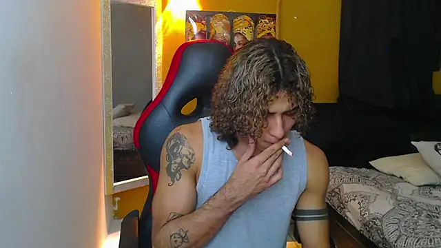 Snapshot of Demitryo chatting on February 21, 3:56 am Demitryo online show from February 21, 3:56 am