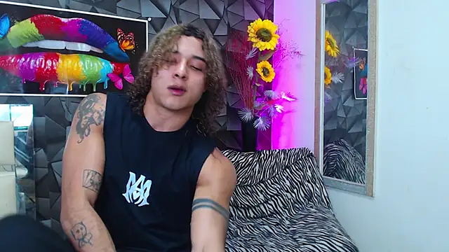 Snapshot of Demitryo chatting on February 26, 2:48 am Demitryo online show from February 26, 2:48 am