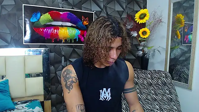 Snapshot of Demitryo chatting on March 10, 2:50 am Demitryo online show from March 10, 2:50 am