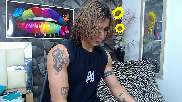 Snapshot of Demitryo chatting on March 13, 3:11 am Demitryo online show from March 13, 3:11 am