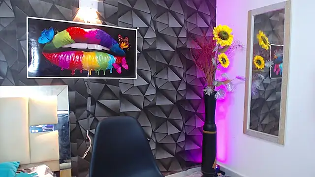 Snapshot of Demitryo chatting on March 16, 2:43 am Demitryo online show from March 16, 2:43 am