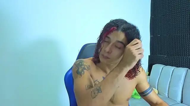 Snapshot of Demitryo chatting on September 14, 3:27 am Demitryo online show from September 14, 3:27 am