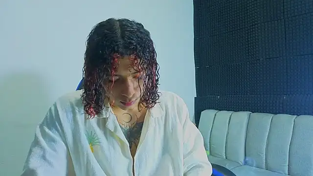 Snapshot of Demitryo chatting on September 25, 2:48 am Demitryo online show from September 25, 2:48 am