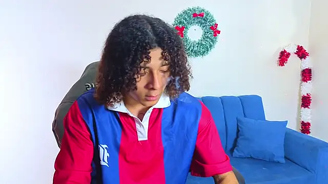 Snapshot of Demitryo chatting on November 30, 2:48 am Demitryo online show from November 30, 2:48 am