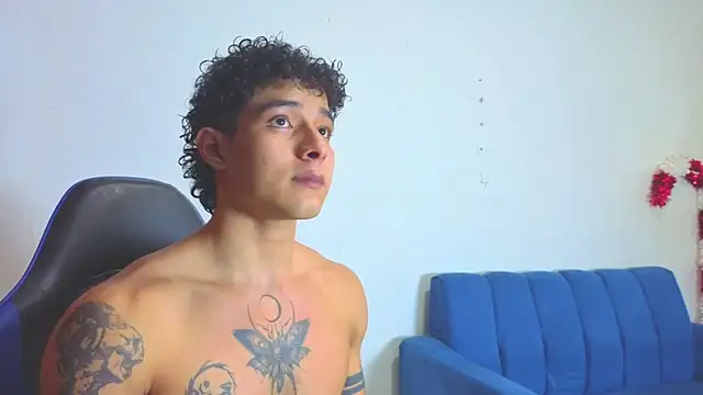 Demitryo online show from February 6, 6:40 am