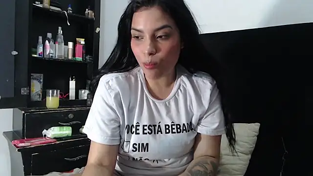 lolaa staars online show from December 22, 9:42 pm