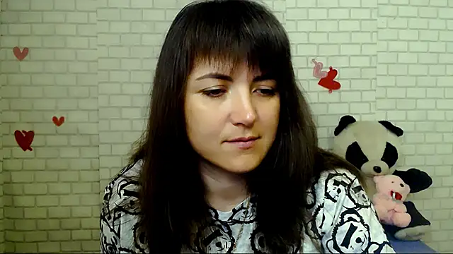 Snapshot of Darina_M_ chatting on May 7, 4:29 am Darina M online show from May 7, 4:29 am