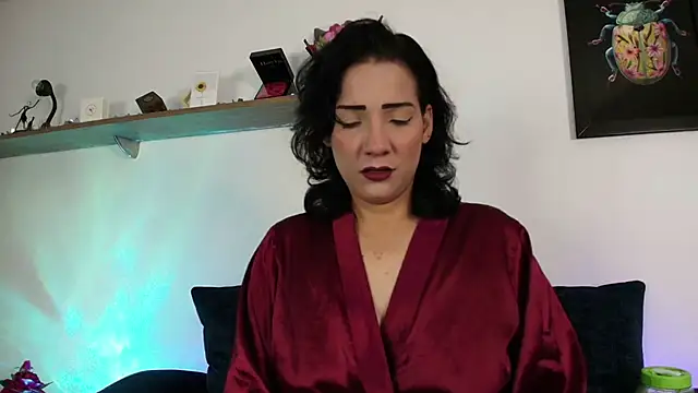 Elliee  online show from June 11, 12:36 pm
