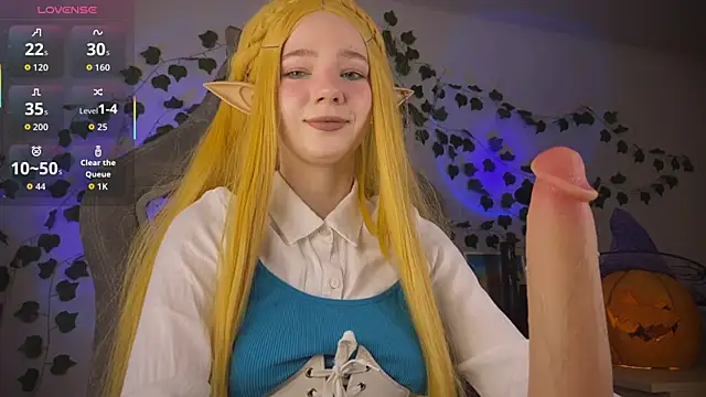 Snapshot of mariel_a_gold chatting on October 23, 11:20 am mariel a gold online show from October 23, 11:20 am